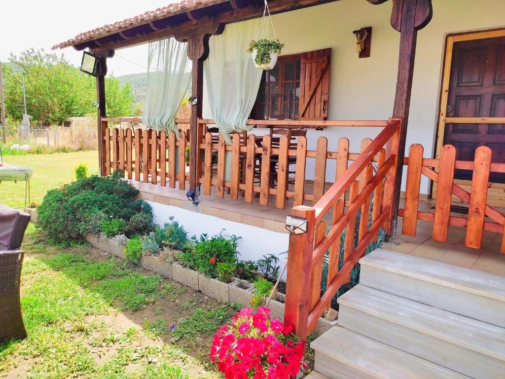 RODAVGI veranda entrance